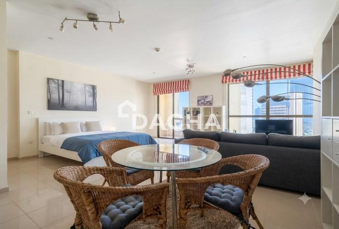 12 CHEQUES | Massive Layout | Ready to Move In — 2