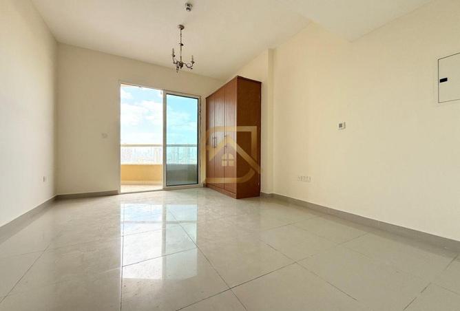 56977817 - Property Image 2