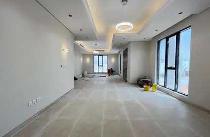 Villa - 5 Bedrooms - 7 Bathrooms for rent in Al Tay East - Al Suyoh - Sharjah
