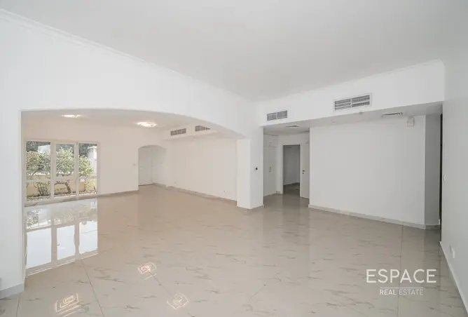 162788444 - Property Image 2