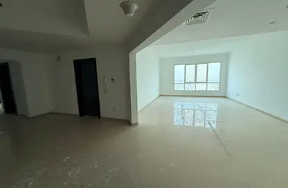 Apartment - 3 Bedrooms - 4 Bathrooms for rent in Al Majaz 2 - Al Majaz - Sharjah