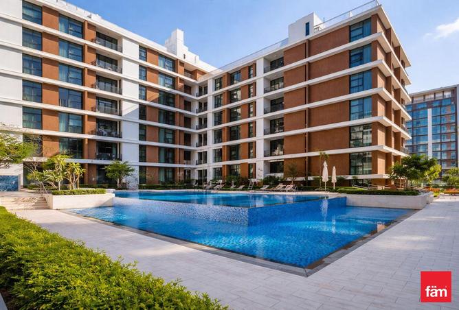 Vacant | Furnished | Pool View | 12 Cheques