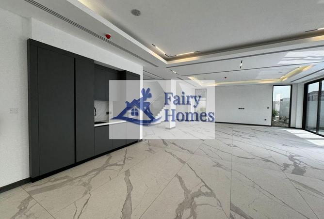 74232116 - Property Main Image