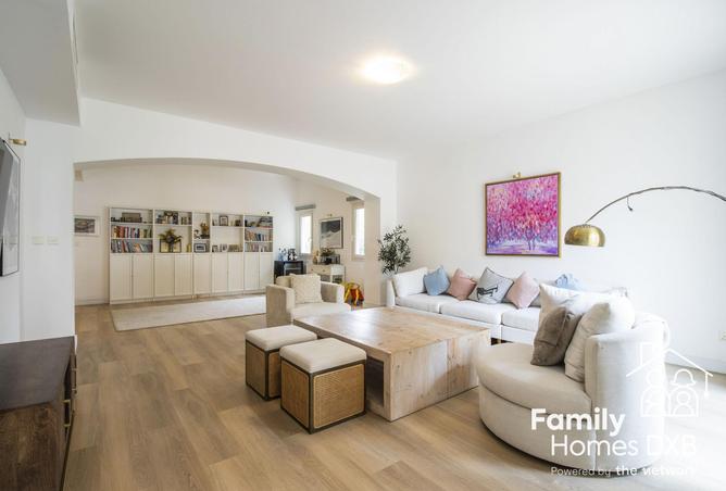 79386687 - Property Image 2