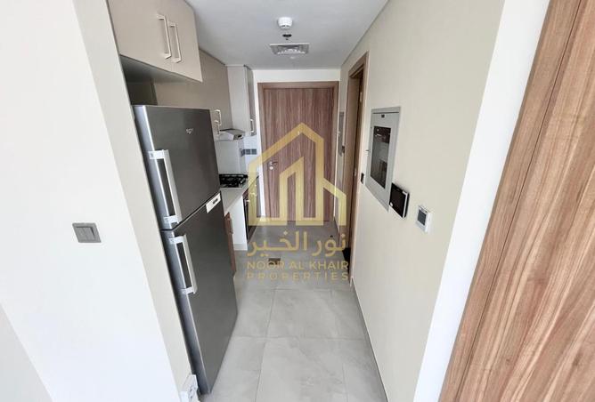 Studio Apartment in Al Barsha with Covered Parking photo 3