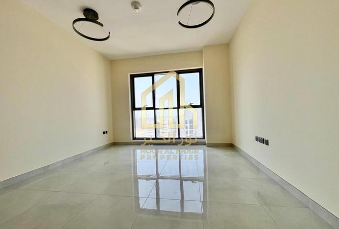 Studio Apartment in Al Barsha with Covered Parking photo 2