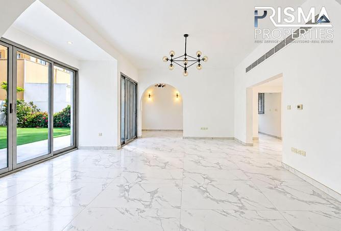142865523 - Property Image 2