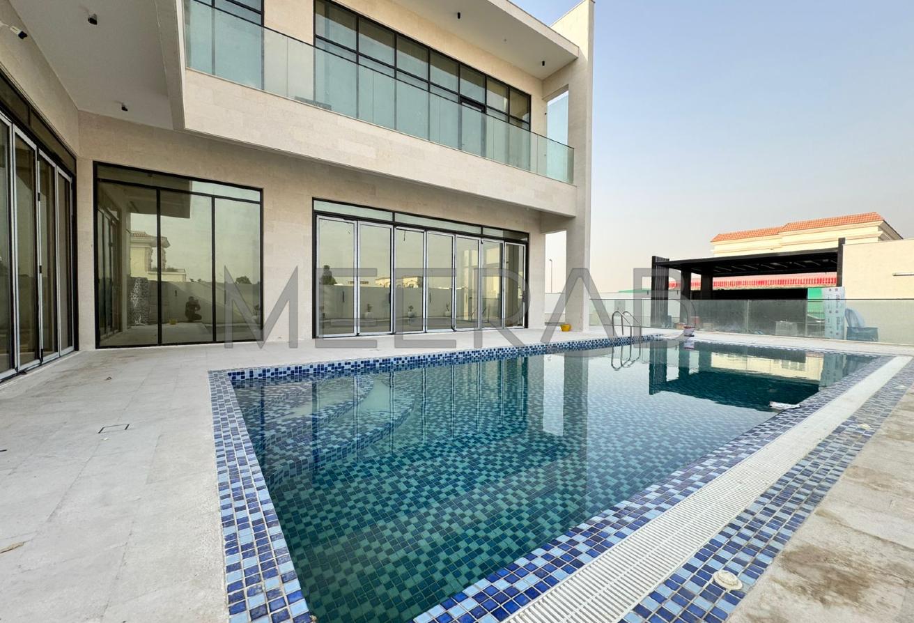 LUXURY LIVING | HIGH QUALITY | MODERN DESIGN VILLA photo 2