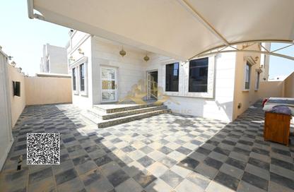 Villa - 4 - 5 for rent in Al Zaheya Gardens - Al Zahya - Ajman