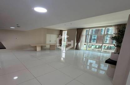 Apartment - 2 Bedrooms - 3 Bathrooms for rent in Park Central - Business Bay - Dubai