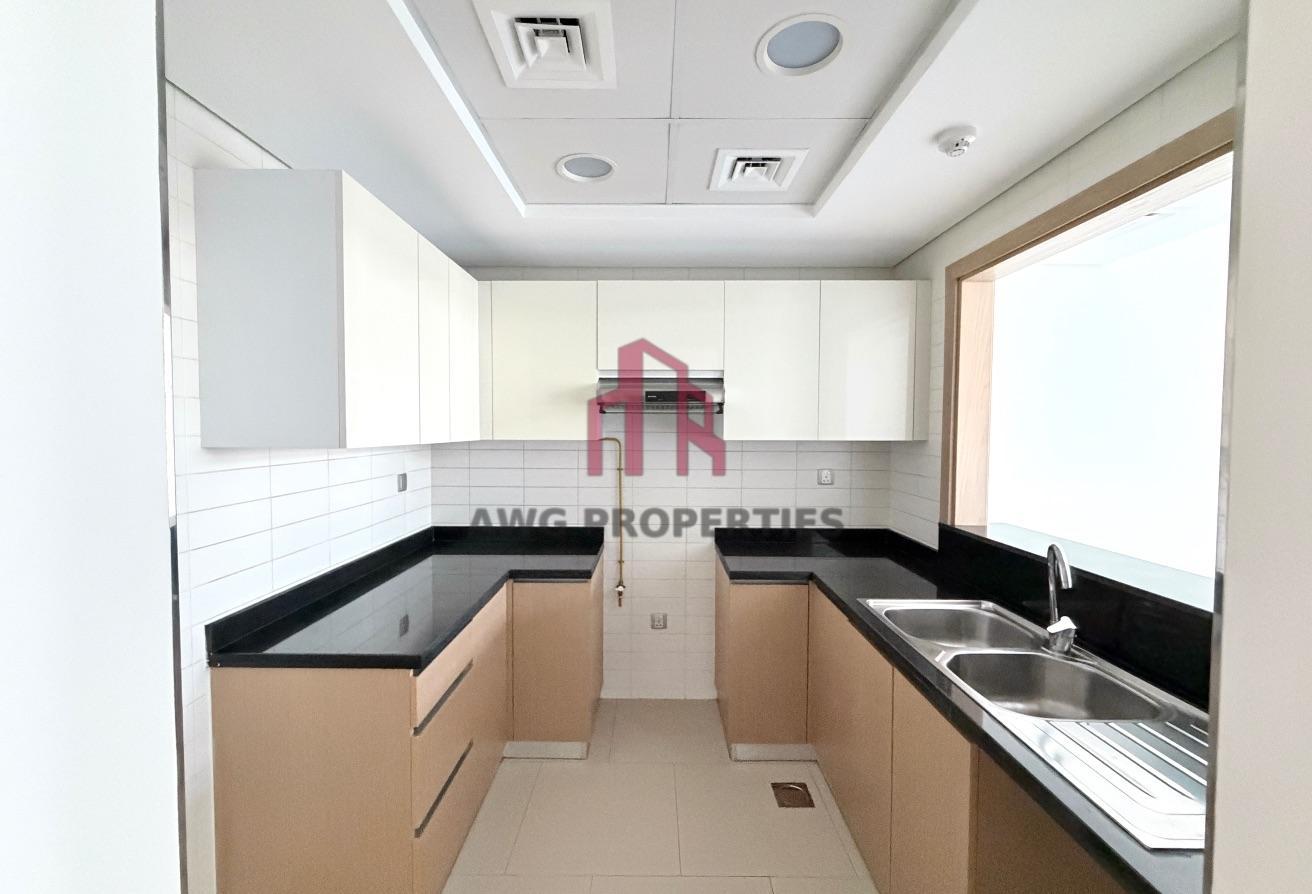 Prime location next to DCC metro|mall 21days free photo 7