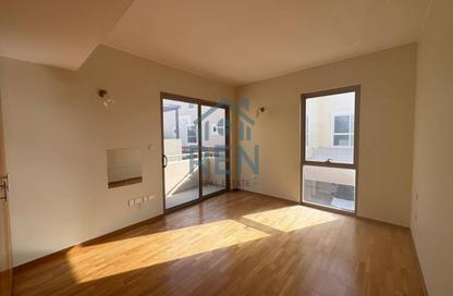Townhouse - 4 - 6 for sale in Qattouf Community - Al Raha Gardens - Abu Dhabi