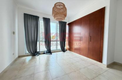 Apartment - 3 Bedrooms - 4 Bathrooms for sale in KG Tower - Dubai Marina - Dubai