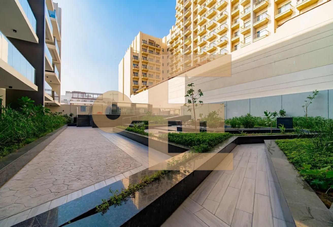 Studio Apartment | Pool View | Balcony photo 9
