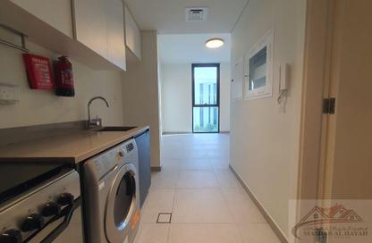 شقة - 1 حمام للايجار في ذا لينك - إيست فييليدج - الجادة - الشارقة
