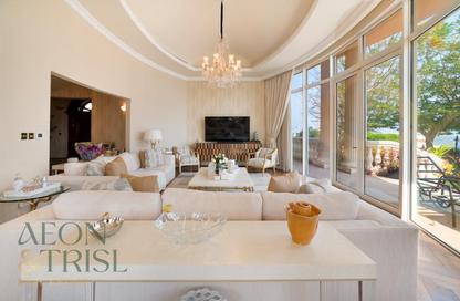 Villa - 5 Bedrooms - 6 Bathrooms for sale in Kempinski Palm Residence - The Crescent - Palm Jumeirah - Dubai