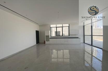 Villa - 5 Bedrooms - 6 Bathrooms for rent in Al Aweer 1 - Al Aweer - Dubai
