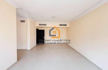 Apartment - 3 - 4 for rent in Al Majaz 3 - Al Majaz - Sharjah Apartment - 3 - 4 for rent in Al Majaz 3 - Al Majaz - Sharjah