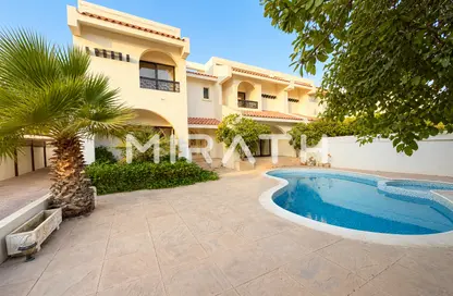 Villa - 4 Bedrooms - 5 Bathrooms for rent in Jumeirah 2 Villas - Jumeirah 2 - Jumeirah - Dubai