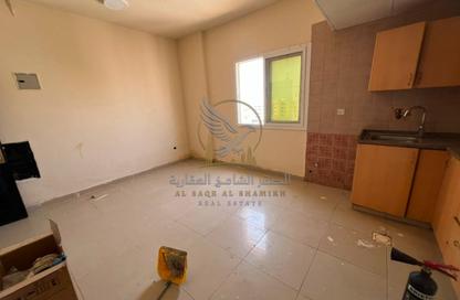 Apartment - Studio - 1 Bathroom for rent in Al Qulaya'ah - Al Sharq - Sharjah