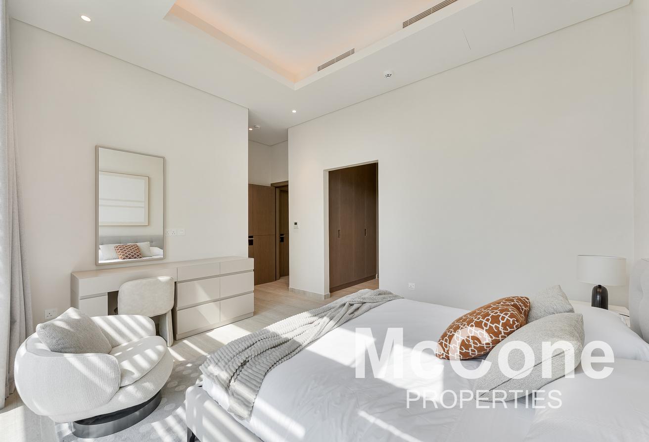 Custom Villa | Rare | Fully Furnished photo 14