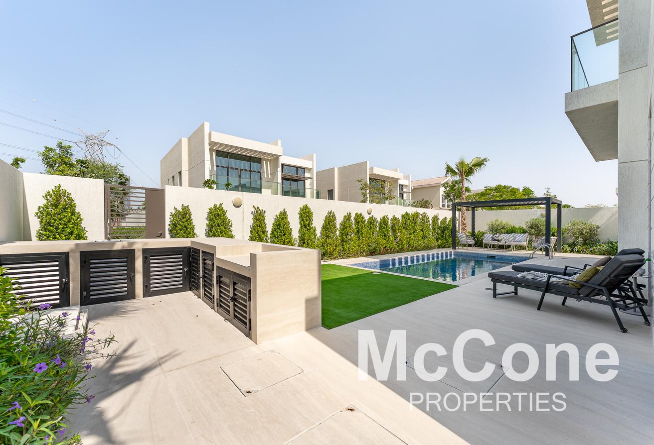 Custom Villa | Rare | Fully Furnished photo 29