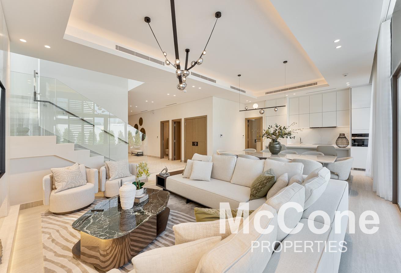 Custom Villa | Rare | Fully Furnished photo 4