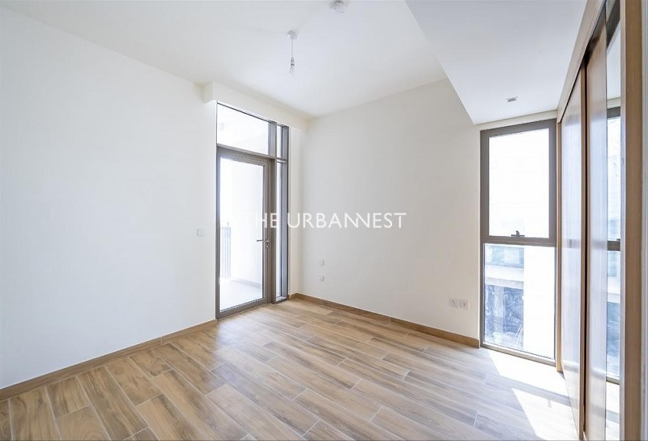 Single Row | Type B | Vacant | Landscaped photo 12