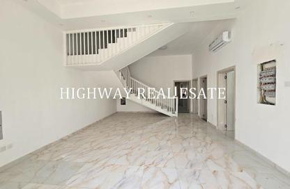 Villa - Studio - 7 Bathrooms for rent in Al Sabkha - Al Riqqa - Sharjah