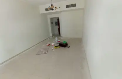 شقة - 2 غرف نوم - 2 حمامات للايجار في التعاون 1 - أبراج التعاون - الخان - الشارقة