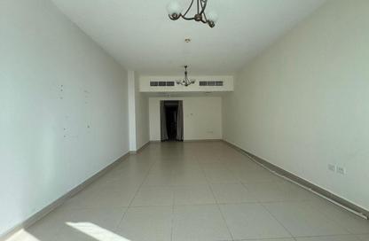 Apartment - 2 Bedrooms - 3 Bathrooms for rent in Al Wahda Building - Al Majaz 2 - Al Majaz - Sharjah