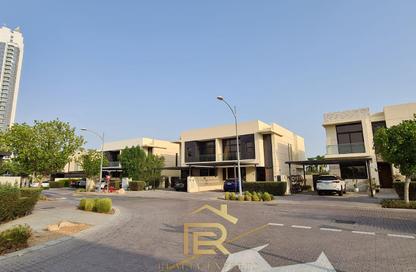 Townhouse - 5 Bedrooms - 6 Bathrooms for rent in Brookfield - Damac Hills - Dubai
