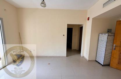 Apartment - 1 Bedroom - 1 Bathroom for rent in Al Khan 9 building - Al Khan - Sharjah