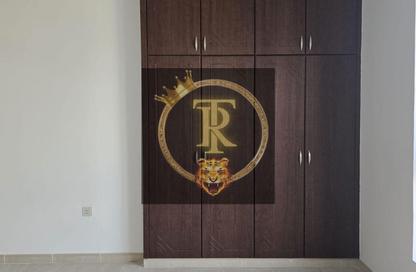 Whole Building - Studio - 1 Bathroom for rent in Al Shafar Tower 2 - Al Shafar Tower - Barsha Heights (Tecom) - Dubai