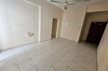 Apartment - 2 Bedrooms - 2 Bathrooms for rent in Zayd Bin Aslam Street - Abu shagara - Sharjah