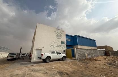 Warehouse - Studio - 4 for rent in Al Sajaa Industrial - Al Sajaa - Sharjah
