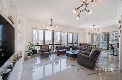 Apartment - 2 Bedrooms - 3 Bathrooms for sale in South Ridge 1 - South Ridge - Downtown Dubai - Dubai