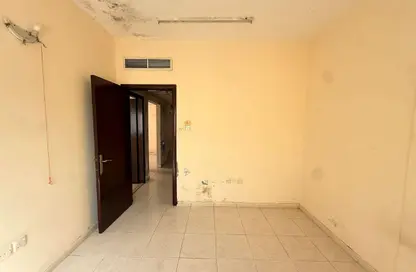 Apartment - 2 Bedrooms - 2 Bathrooms for rent in Fire Station Road - Muwaileh - Sharjah