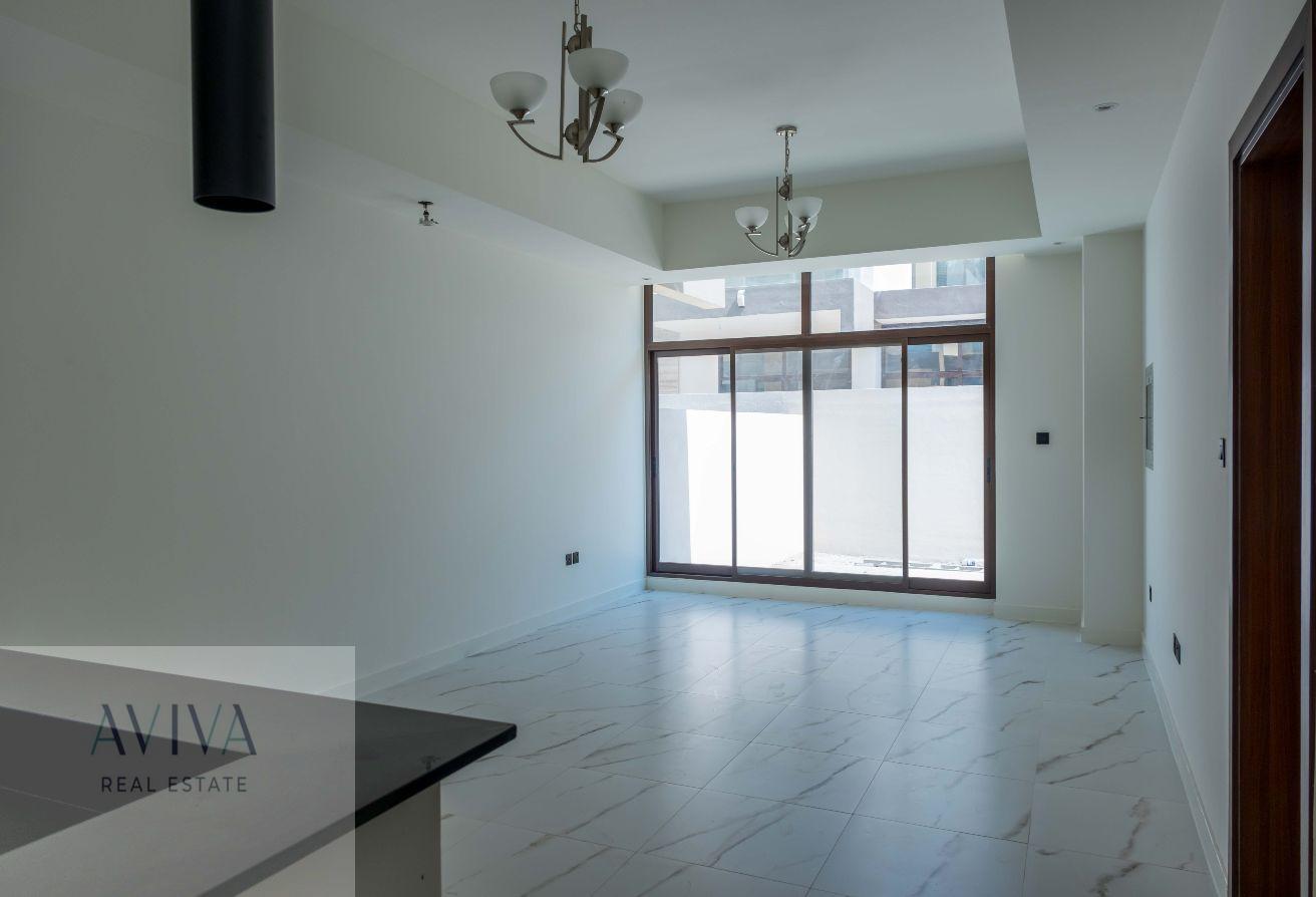READY TO MOVE | PRIME LOCATION | BRANDNEW photo 16