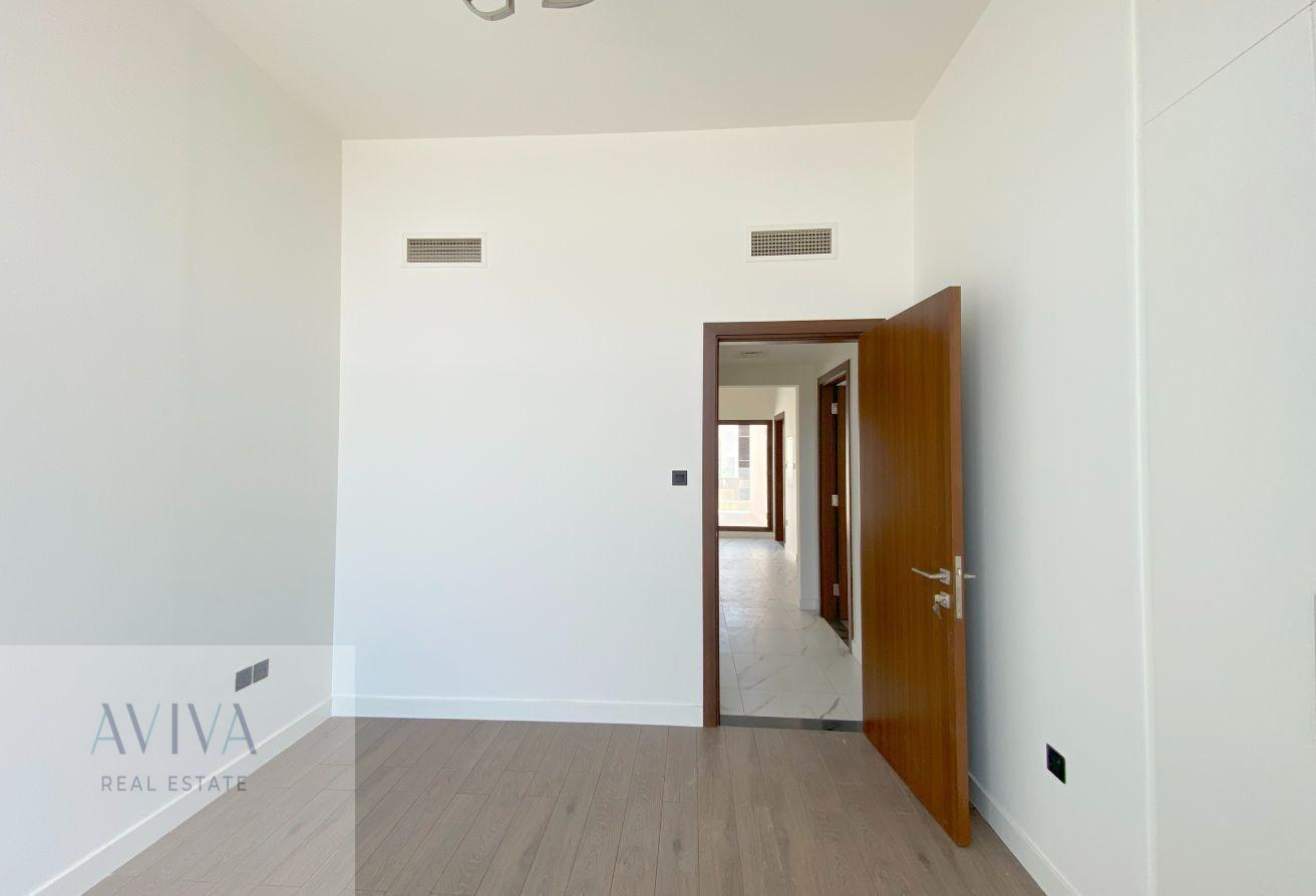 READY TO MOVE | PRIME LOCATION | BRANDNEW photo 7