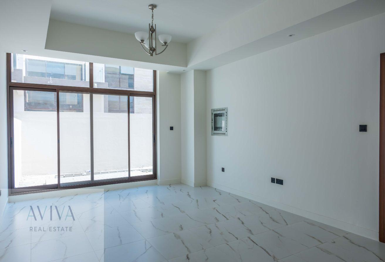 READY TO MOVE | PRIME LOCATION | BRANDNEW photo 17