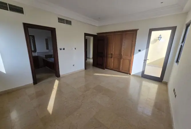 165581128 - Property Image 2