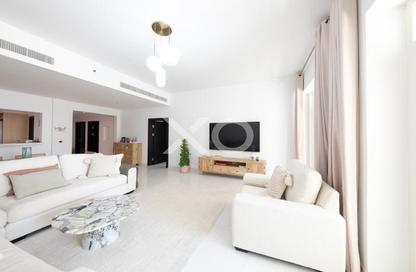 Apartment - 2 Bedrooms - 3 Bathrooms for rent in Al Shahla - Shoreline Apartments - Palm Jumeirah - Dubai