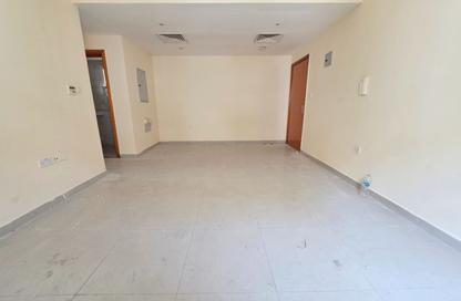 Apartment - 2 - 2 for rent in Fire Station Road - Muwaileh - Sharjah