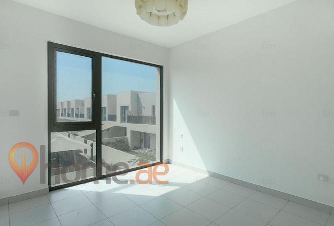 123358403 - Property Image 3