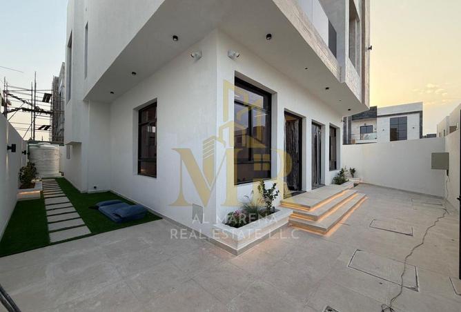 61693307 - Property Image 3