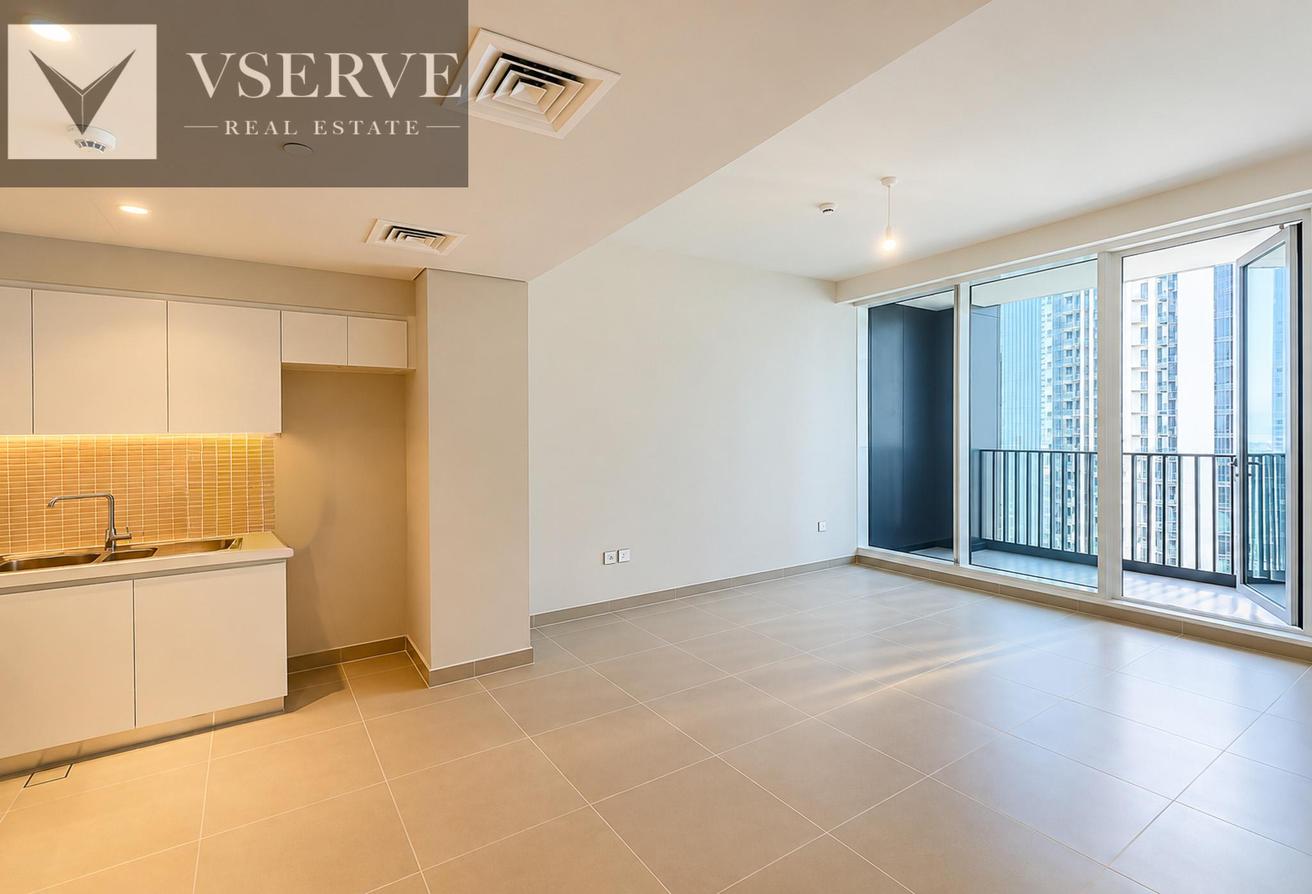 Ready To Movein | Unfurnished | Creek View photo 16