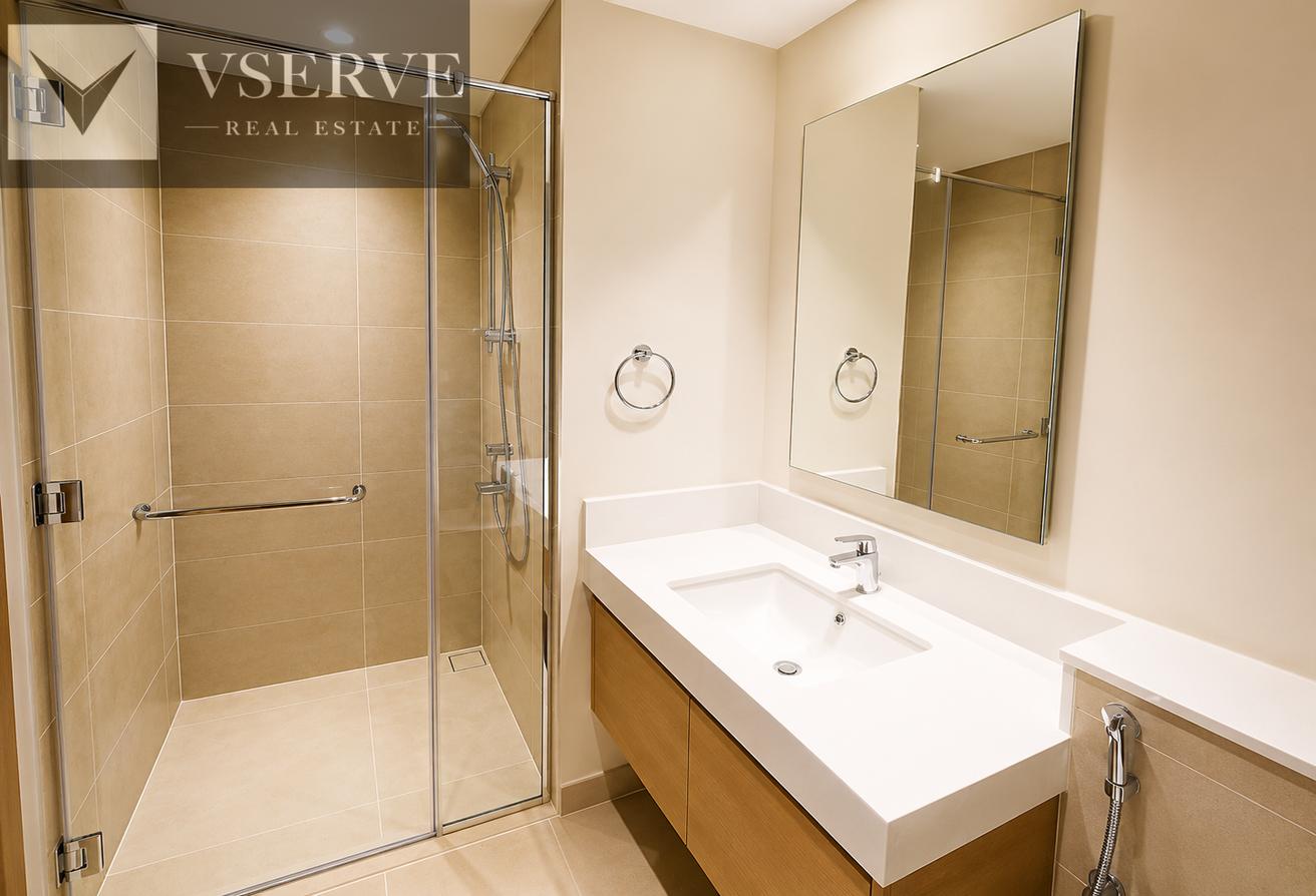 Ready To Movein | Unfurnished | Creek View photo 7