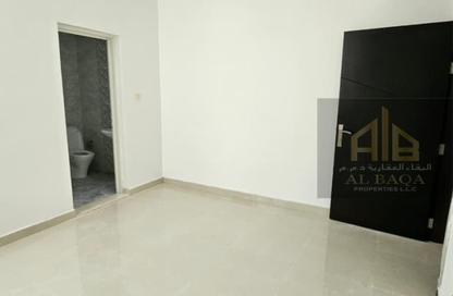 Apartment - 2 - 3 for rent in Al Jurf 3 - Al Jurf - Ajman