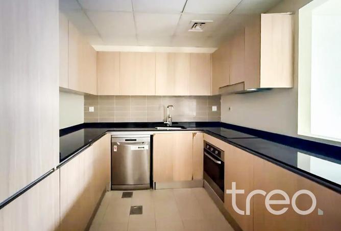98702825 - Property Image 2